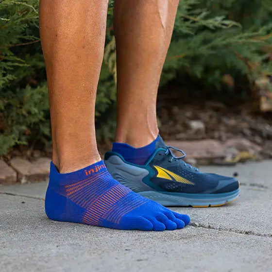 INJINJI ultra run light weight no show sapphire lifestyle