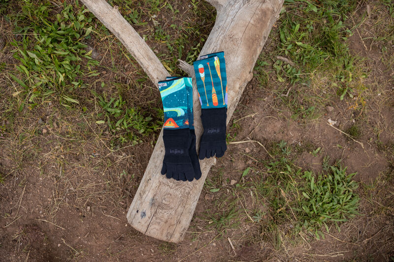 Injinji Trail Midweight Crew Men's Paddle (Artist Designed SS25) - Barefoot Junkie