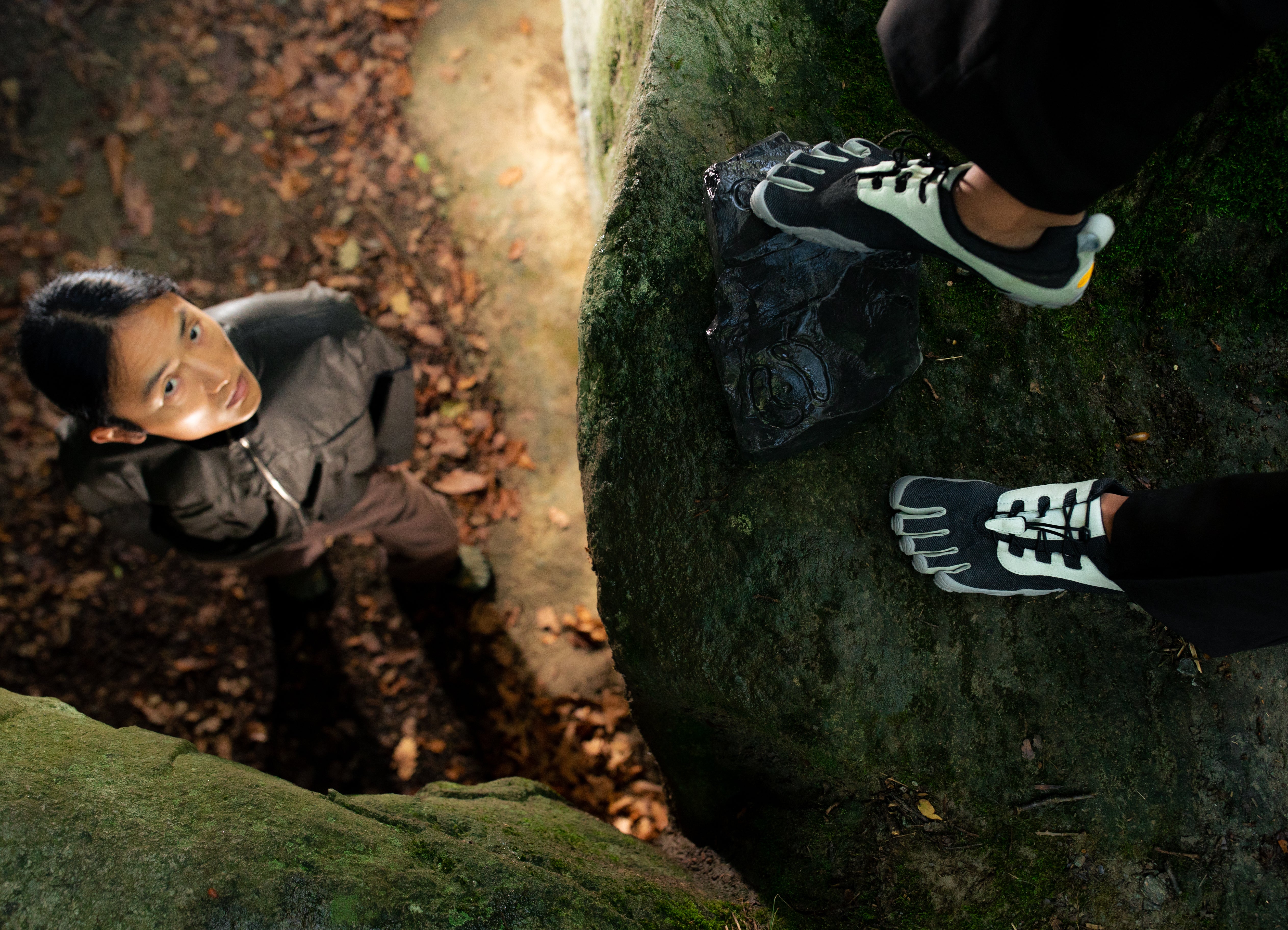 Vibram Fivefingers - V-Run Retro Womens Black Grey - Barefoot Junkie - Womens Vibram Fivefingers