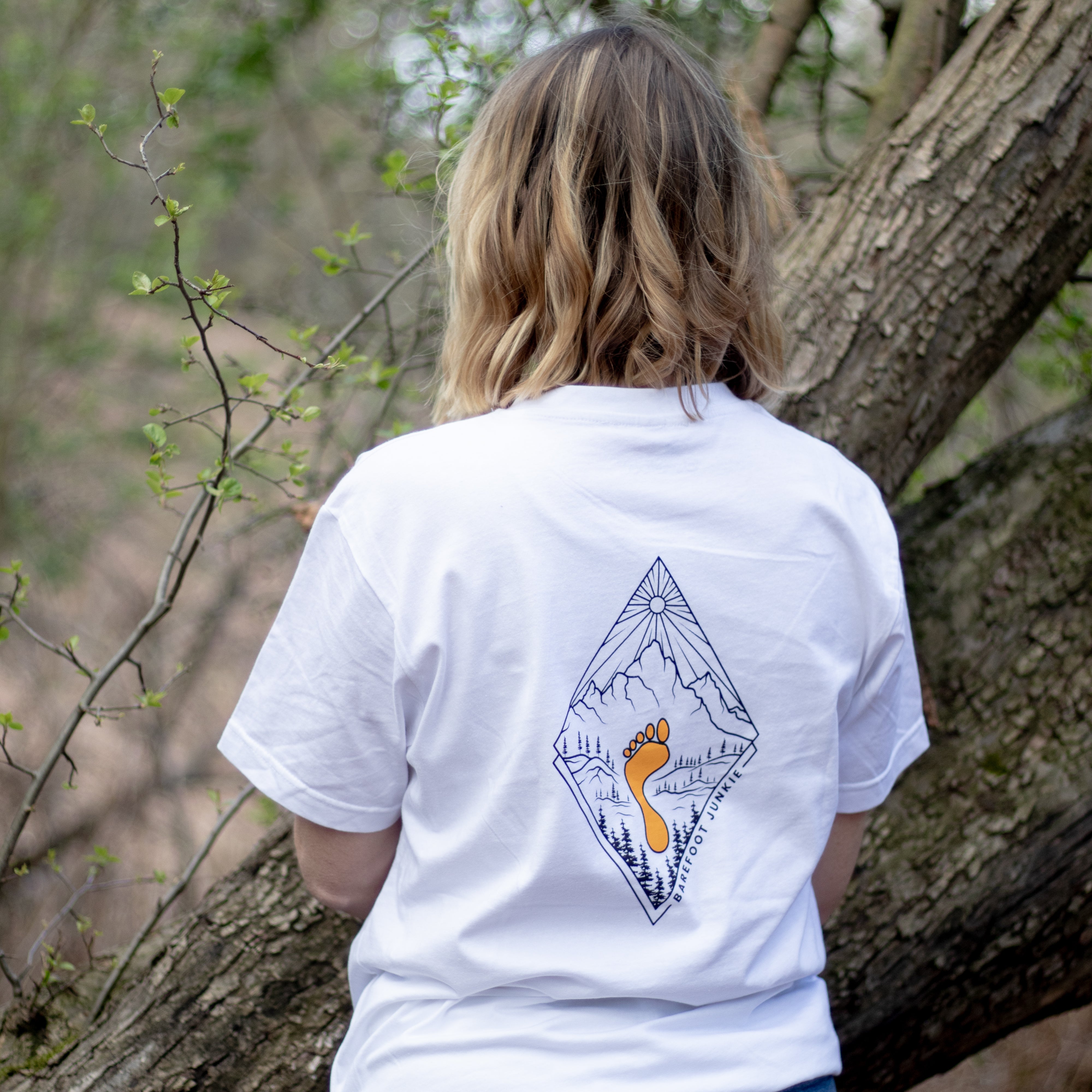 Barefoot Junkie - Barefoot Junkie Diamond Love T-Shirt White Unisex Fit - Barefoot Junkie - T-Shirt