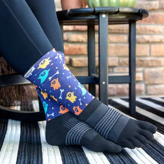 Injinji Trail Midweight Crew Women's Haunt (Artist Designed AW24) - Barefoot Junkie