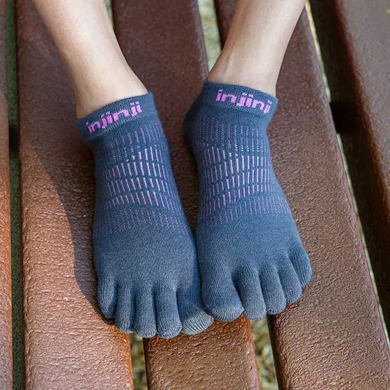 Injinji UR Light Weight No Show Womens Charcoal lifestyle