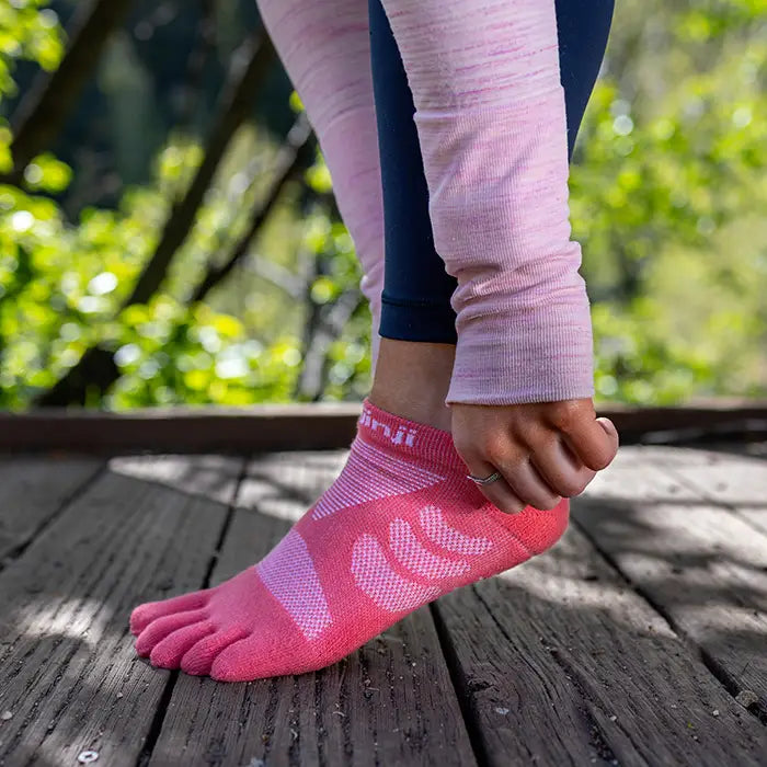 Injinji Ultra Run No Show Coral - Barefoot Junkie