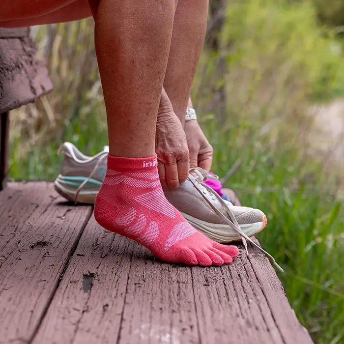 Injinji Ultra Run Mini Crew Womens Coral - Barefoot Junkie