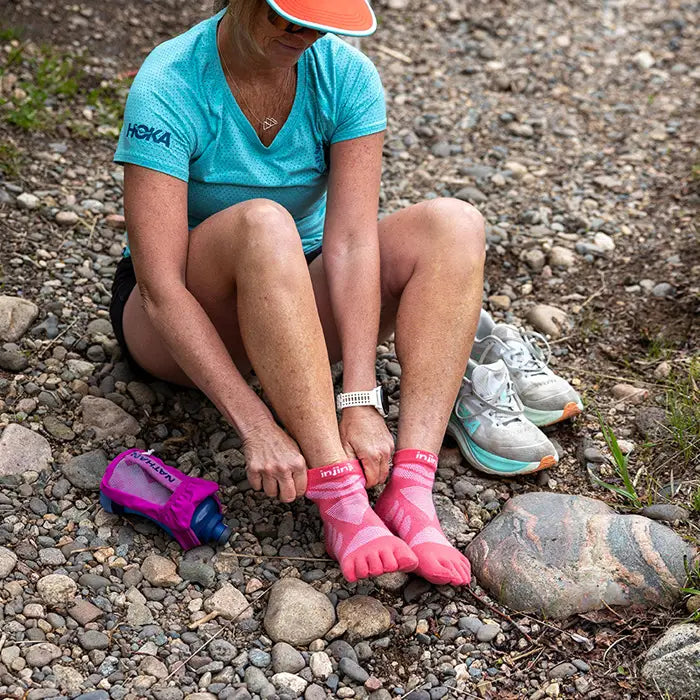 Injinji Ultra Run Mini Crew Womens Coral - Barefoot Junkie