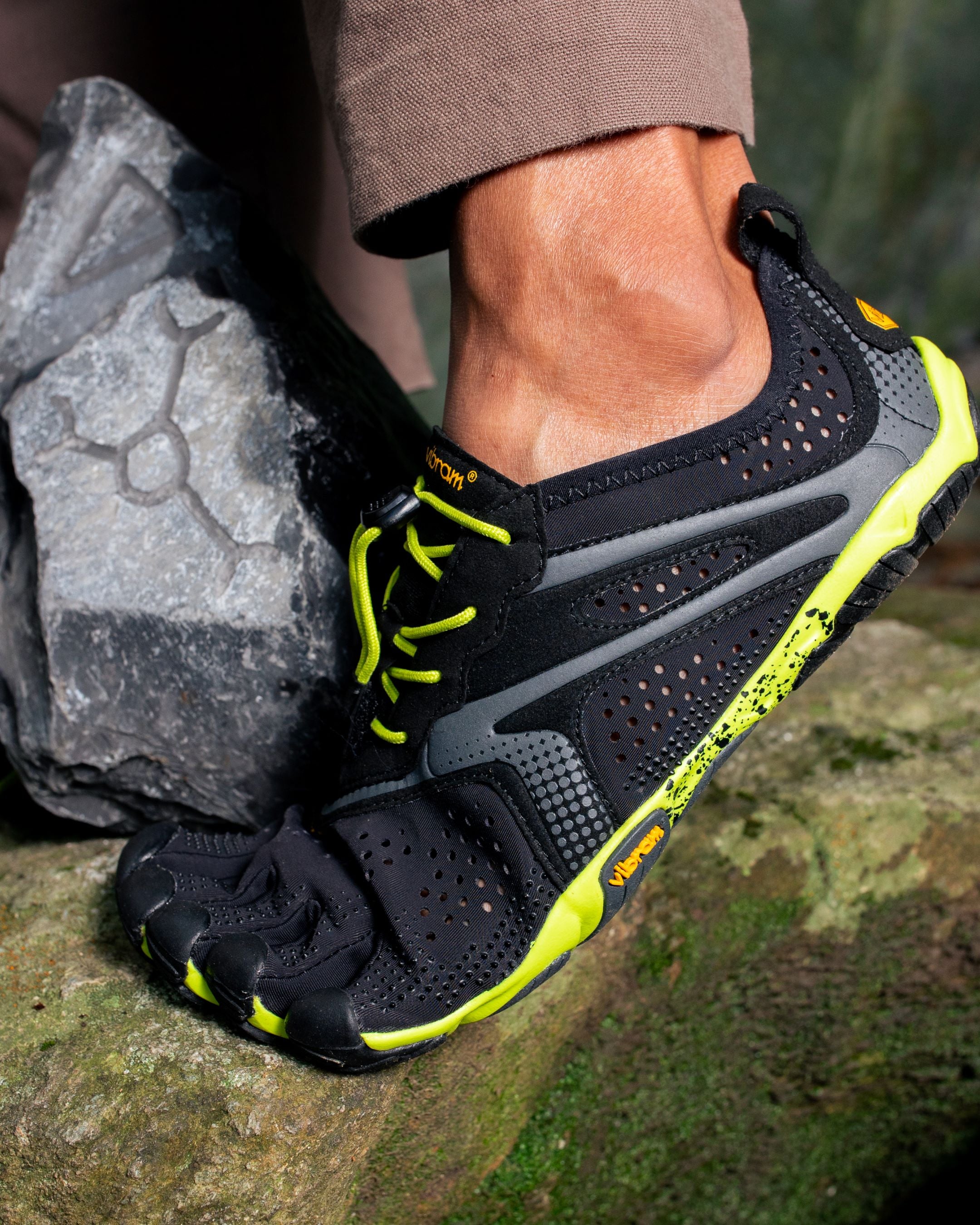 V Trek Best Vibrams For Running V-RUN Mens Black Yellow Barefoot