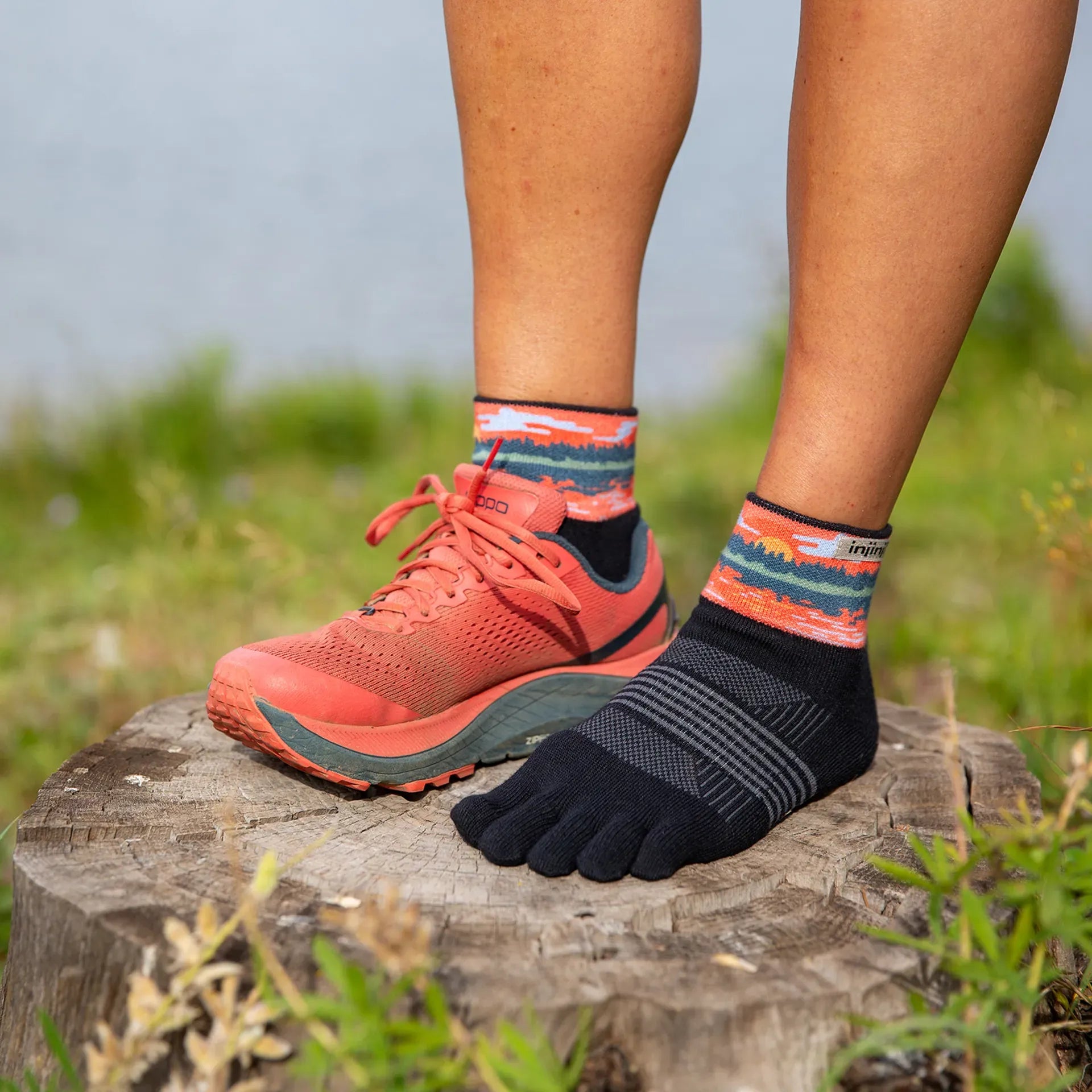 Injinji Run Light Weight No Show Womens Reflection (Artist Designed)