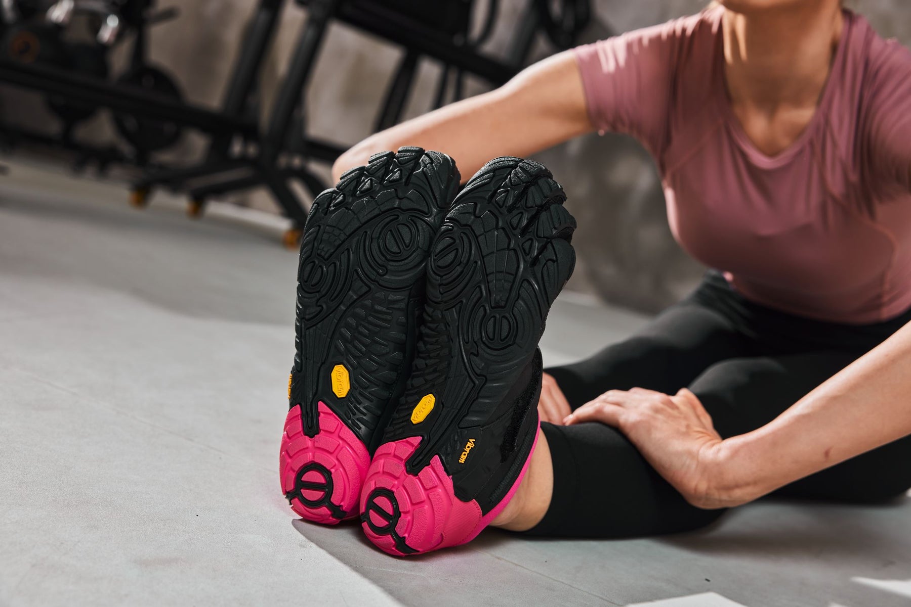 Vibram Fivefingers - V-Train 2.0 Womens Black Pink - Barefoot Junkie - Womens Vibram Fivefingers