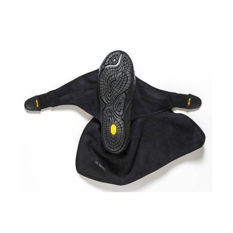 Furoshiki Boots Eastern Traveller Black oen view