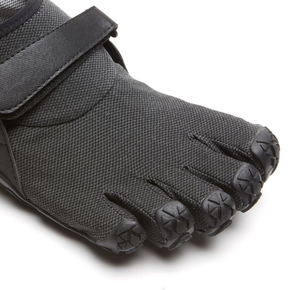 Spyridon Mens Black (New 2023)Toes